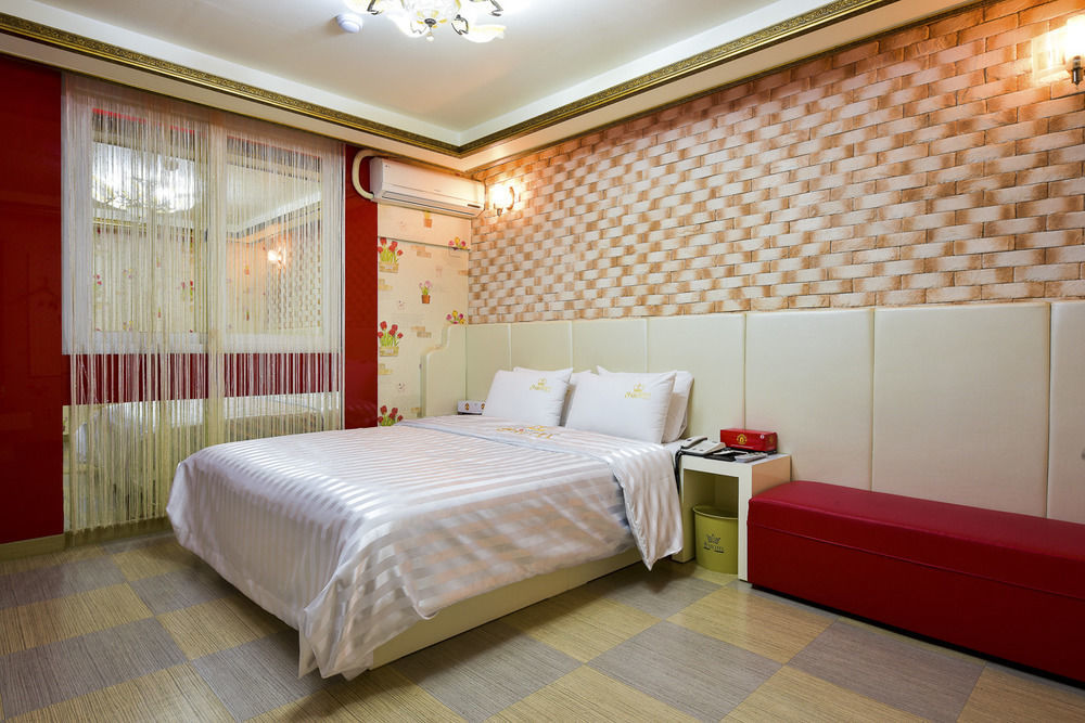 Gwangju Queen Hotel Кванджу Экстерьер фото