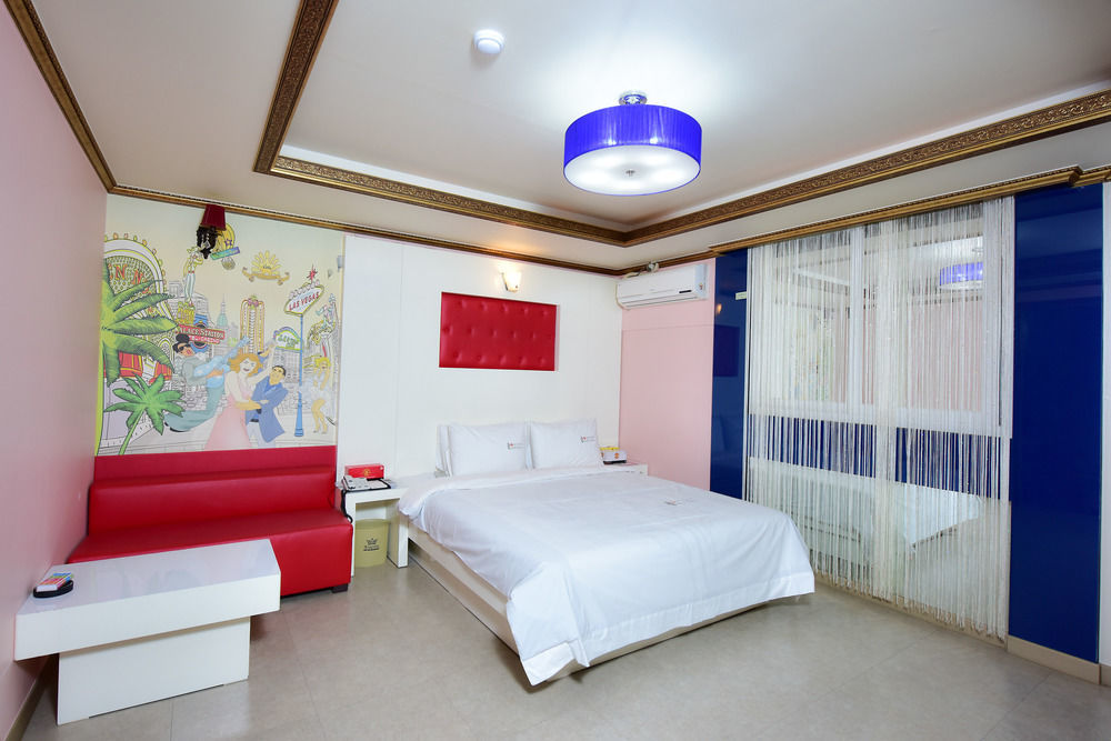 Gwangju Queen Hotel Кванджу Экстерьер фото