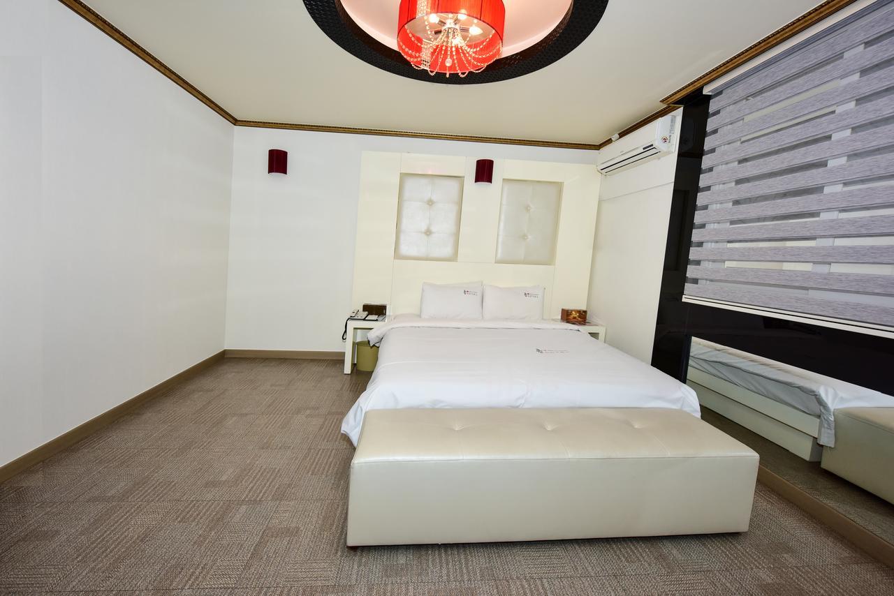 Gwangju Queen Hotel Кванджу Экстерьер фото