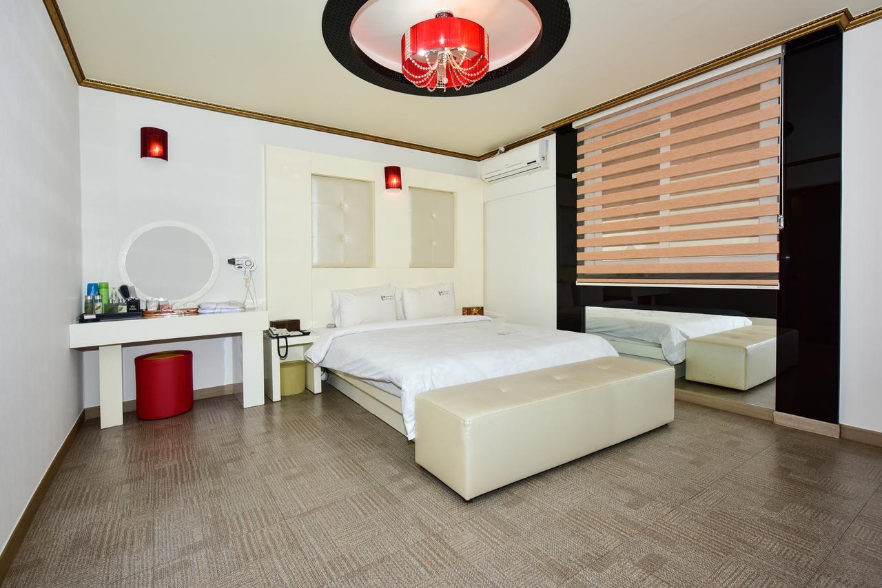 Gwangju Queen Hotel Кванджу Экстерьер фото