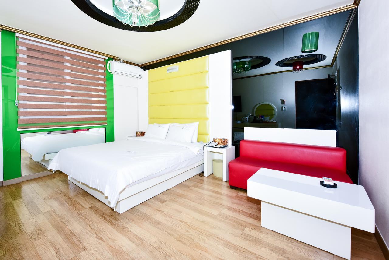 Gwangju Queen Hotel Кванджу Экстерьер фото